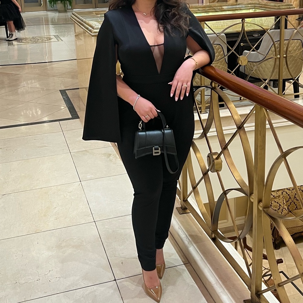 BEBE BLACK JUMPSUIT WORN ONLY ONCE